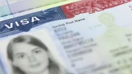 H-1B Visa Update: अमेरिकेत नोकरी करू इच्छिणाऱ्यांना झटका! व्हिसाचा कोटा पूर्ण, यंदा दुसरी लॉटरी नाही