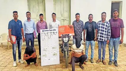 16 घरफोड्यांचा पोलिसांनी लावला छडा, दोन सराईत चोरट्यांना ठोकल्या बेड्या; तब्बल लाखोंचे दागिने जप्त