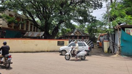 Satara News : राजवाडा पशुवैद्यकीय रुग्णालयाची जागा नगरपालिकेकडे; जिल्हा परिषदेत जोरदार राडा! राजू भोसले-राजू शेळके आमनेसामने