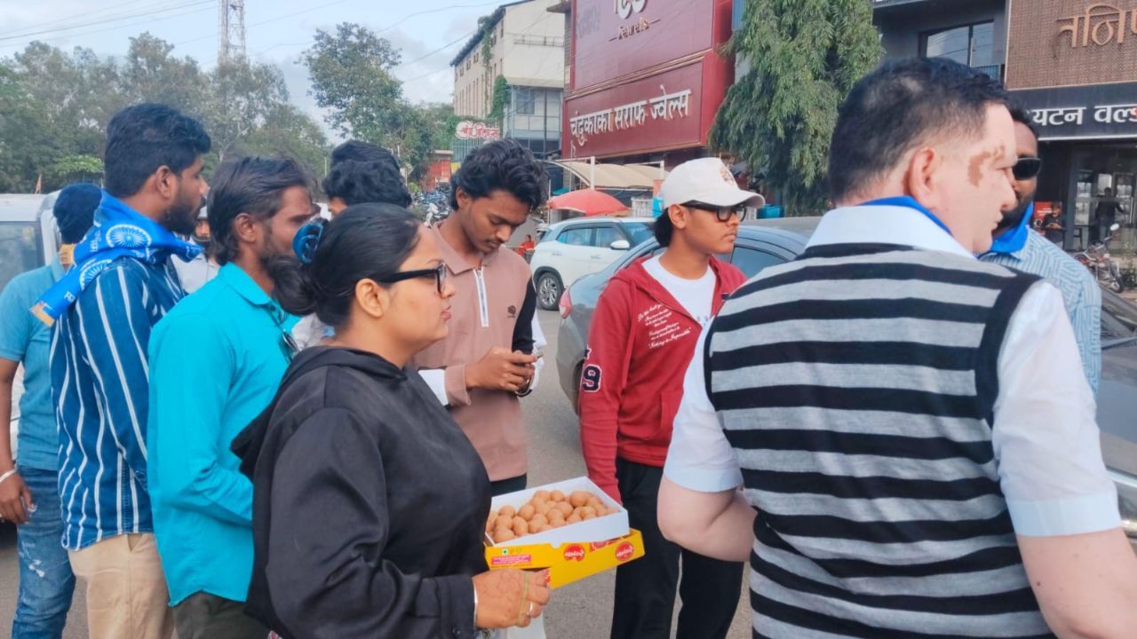 Education Minister Resignation: केंद्रीय शिक्षणमंत्री धर्मेंद्र प्रधान यांचा राजीनामा; साताऱ्यात पेढे वाटून तरुणांचा झाला जल्लोष