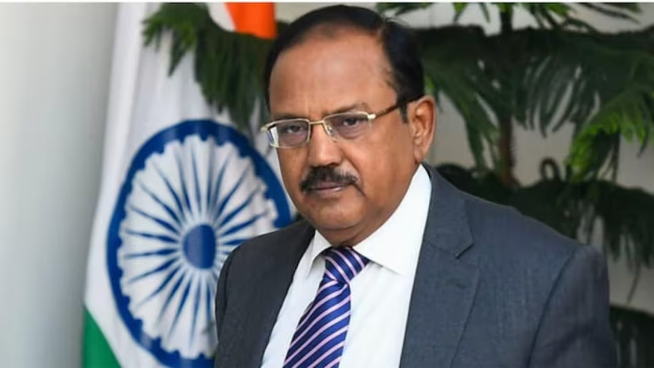 Ajit Doval: ‘स्वातंत्र्य म्हणजे मनमानी नव्हे’; अजित डोवाल यांचा Gen-Z तरुणांना कानमंत्र; ‘स्वातंत्र्याचा खरा अर्थ समजून घ्या’