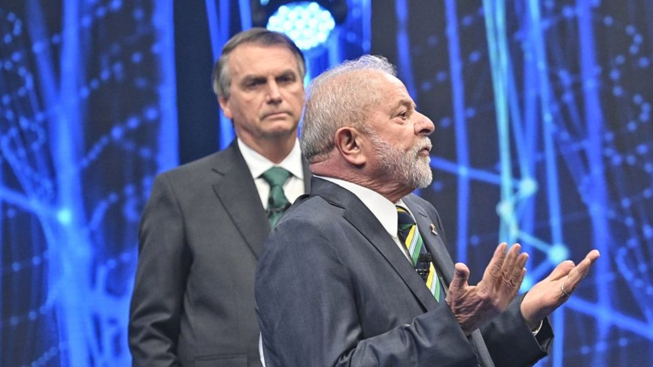 Brazil Elections : ब्राझीलच्या अध्यक्षीय निवडणुकीत टीव्ही-रेडिओची सुरु लढाई; लुला आणि फ्लाविओ बोल्सोनारो यांच्यात चुरशीची लढत
