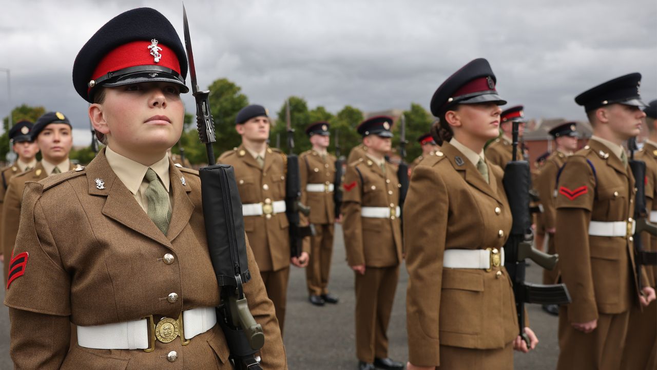 British Army: लष्करी प्रशिक्षणादरम्यान 17 वर्षांच्या मुलीवर सामूहिक अत्याचार; ब्रिटनच्या लष्करी महाविद्यालयातील धक्कादायक उलगडा