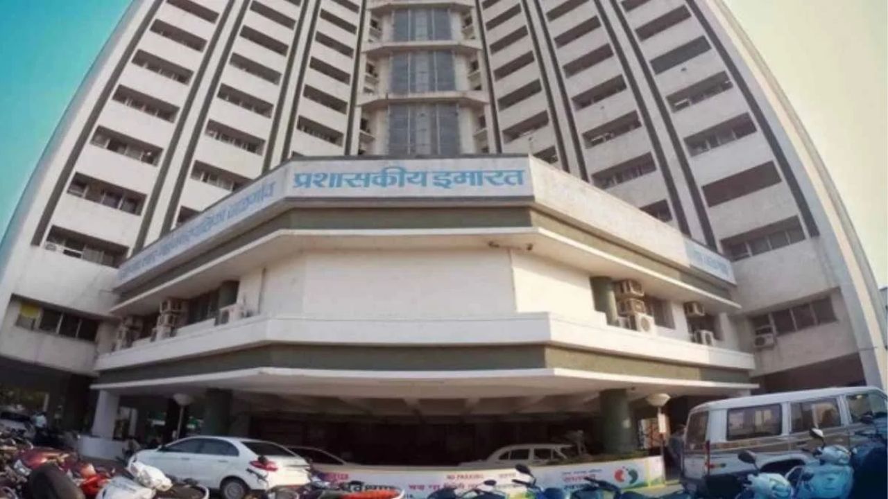 Jalgaon News: बांधकामाला आयुक्तांचा दणका! शहरातील रस्ते बांधकामाबाबत पीडब्ल्यूडीला ‘एनओसी’ सक्तीची