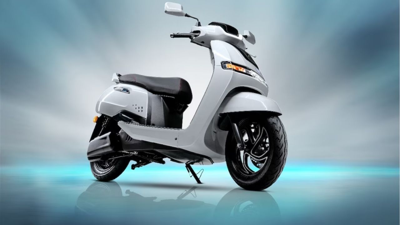 212 किमी रेंज अन् 60 रुपये खर्च? TVS iQubeच्या विक्रीने गाठला नवा टप्पा