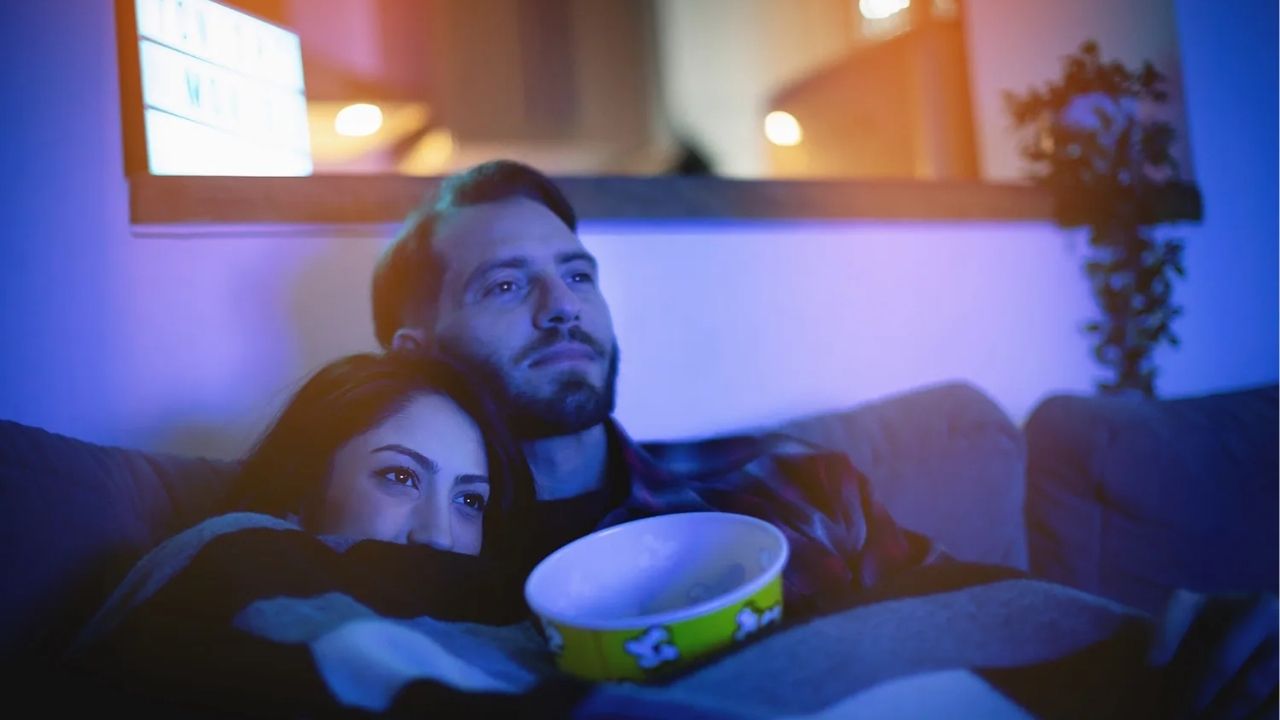 Netflix Top 10 Movies Today: OTT प्रेमींसाठी मोठी अपडेट!  Netflixवर आज जलवा? ‘Cocktail 2’पासून ‘Peddi’पर्यंत टॉप १० चित्रपट ट्रेंड