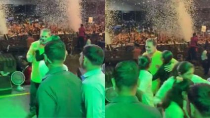 Rahul Gandhi Pune Viral Video: स्टेजवर तरुणी आली अन् राहुल गांधींसोबत घडला अनपेक्षित प्रसंग; Videoने वेधलं लक्ष