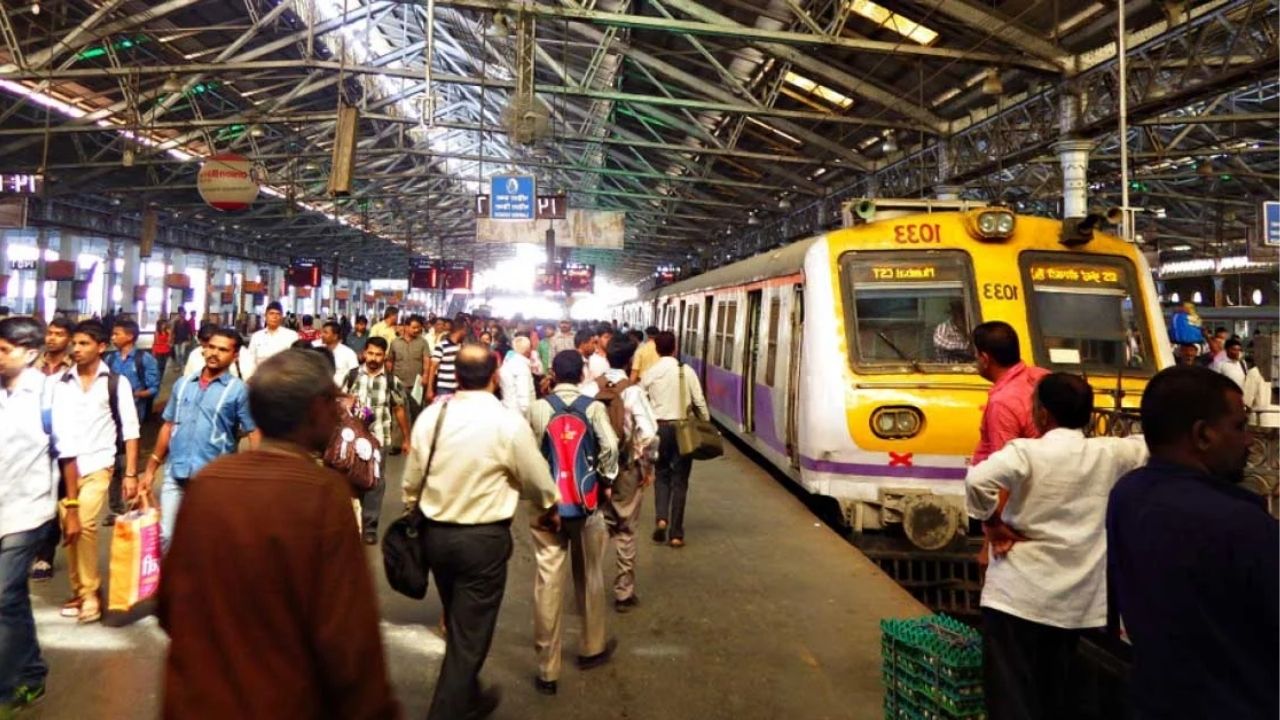 Badlapur to Goregaon: दिवसाचे २४ तास… त्यातले ६ तास फक्त प्रवासात! ‘फक्त झोपण्यासाठी घरी जातो’ म्हणणाऱ्या मुंबईकराची पोस्ट व्हायरल