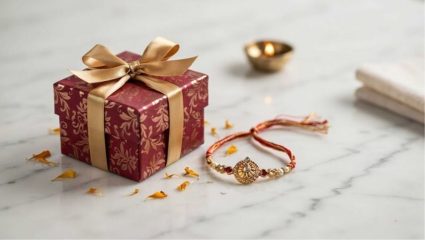 Avoid gifts on Raksha Bandhan: बहिणीसाठी राखीचं गिफ्ट घेताय? ‘या’ ५ वस्तू चुकूनही देऊ नका!