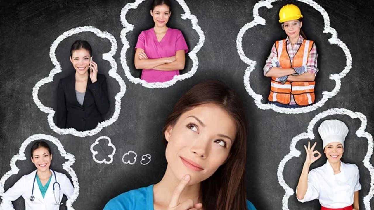 Best Career Options : बारावीनंतर सायन्स, कॉमर्स आणि आर्ट्सच्या विद्यार्थ्यांसाठी करिअरचे उत्तम पर्याय; वाचा एका क्लिकवर..