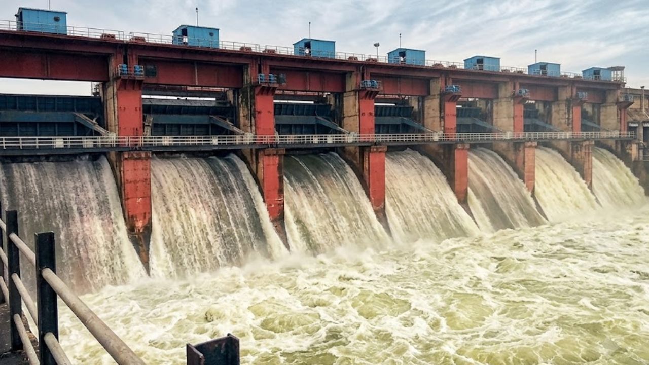 Chandrapur News: मुसळधार पाऊस कोसळूनही चंद्रपूरातील एकही मोठं धरण ओव्हरफ्लो नाही; १३ रस्ते वाहतुकीसाठी बंद