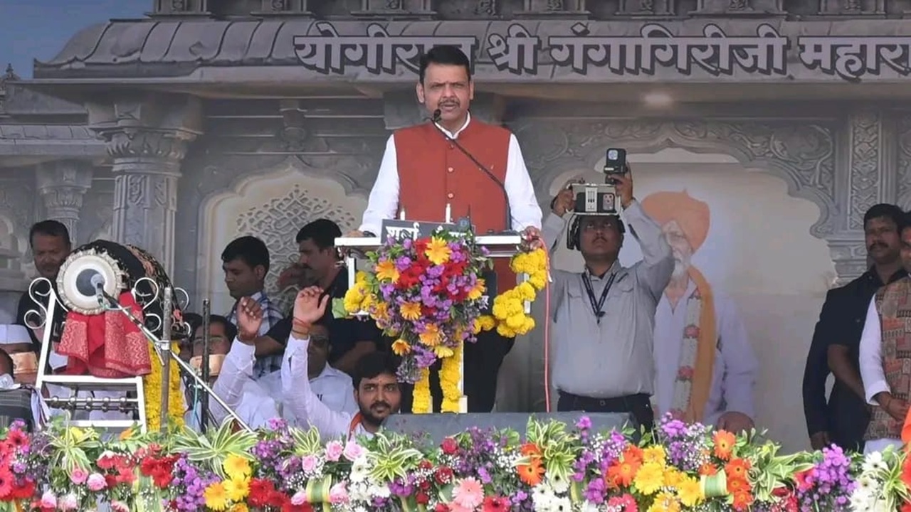 Devendra Fadnavis: सरला बेटाचा प्रमुख तीर्थस्थळ म्हणून विकास करणार; मुख्यमंत्री फडणवीसांचा निर्धार