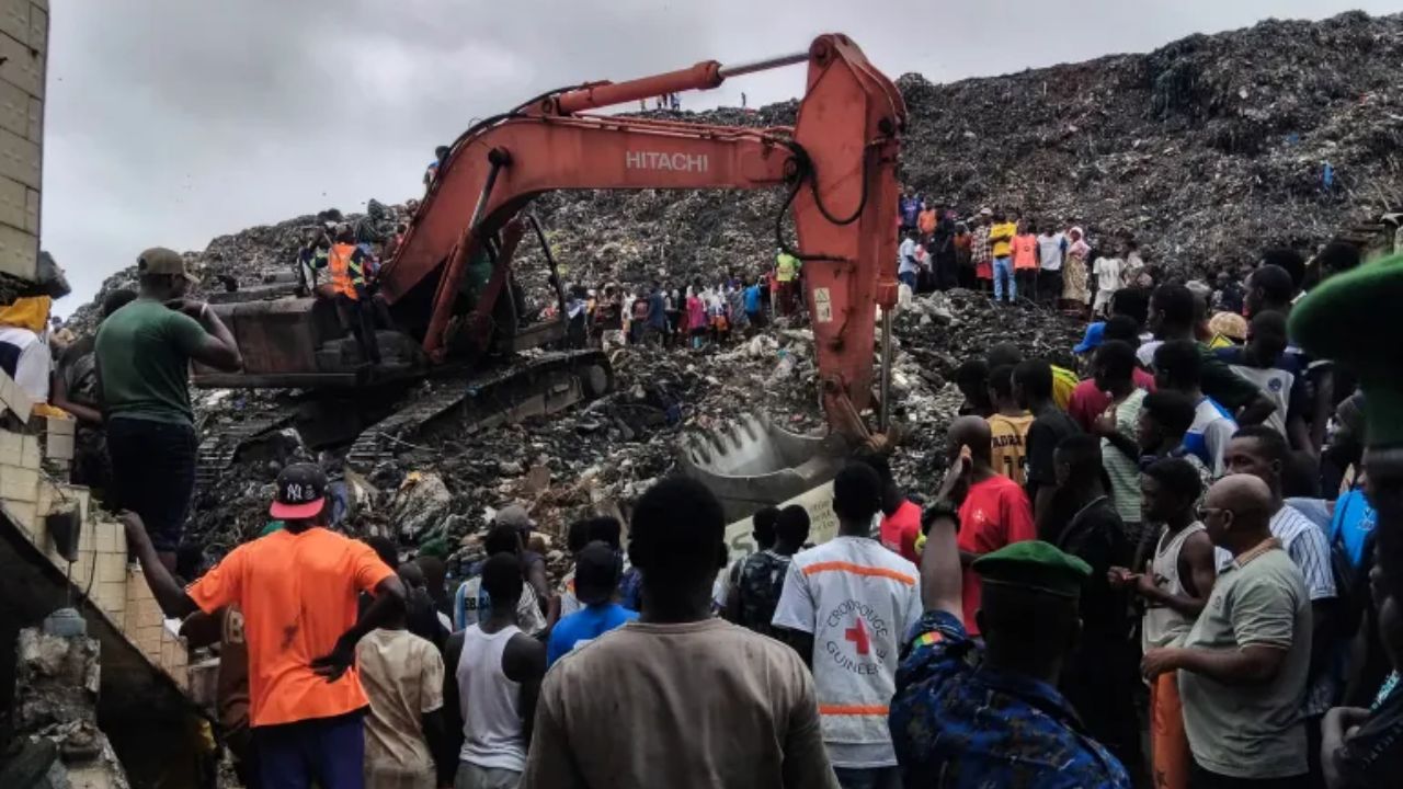 Guinea Landslide: गिनीमध्ये मुसळधार पावसानंतर कचऱ्याचा डोंगर कोसळला; 30 नागरिकांचा मृत्यू तर अनेक जण ढिगाऱ्याखाली