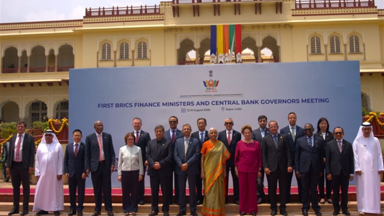 BRICS2026: अमेरिकेच्या डॉलरला थेट आव्हान! इराणचा ब्रिक्समध्ये मास्टरस्ट्रोक; रुपया, युआन अन् रुबलमध्ये होणार आंतरराष्ट्रीय व्यापार