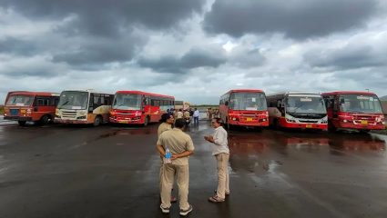 ST Employees Salary: एसटी कर्मचाऱ्यांचा पगार पुन्हा लांबणीवर; ‘कर्मचाऱ्यांचे संसार वेठीस धरू नका’, ७ तारखेचा पगार आता १० ऑगस्टला?