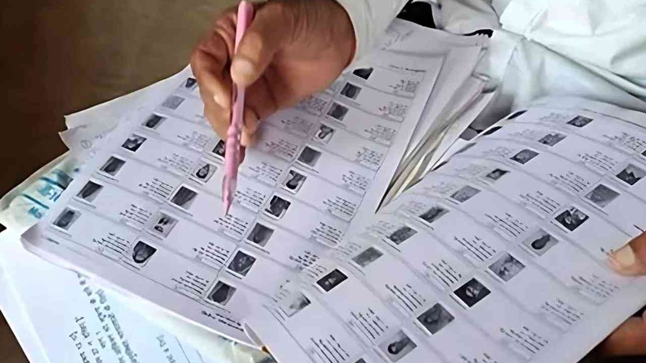 Pune Voter List SIR Drive: पुण्यातील तब्बल ११ लाख मतदारांची नावे गायब होणार! २४ ऑगस्टला नवी प्रारूप यादी होणार प्रसिद्ध