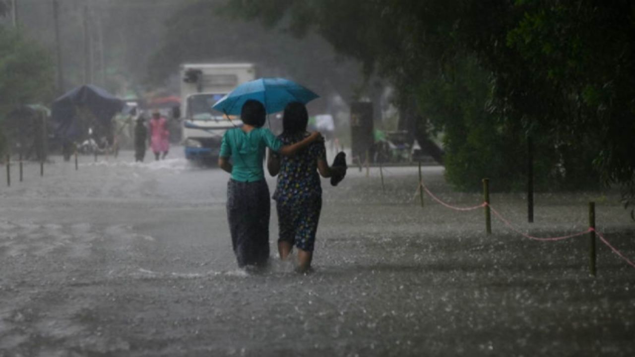 Maharashtra Weather Forecast Today: कोकण आणि घाटमाथ्यावर मुसळधार!; विदर्भाला विजांच्या कडकडाटासह यलो अलर्ट