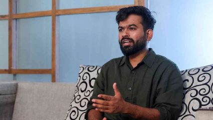 Abhijeet Dipke CJP: आमची मते हवी असतील तर….; हिंगोलीच्या शाळेतून अभिजीत दिपकेंचा राज्य सरकारला थेट इशारा