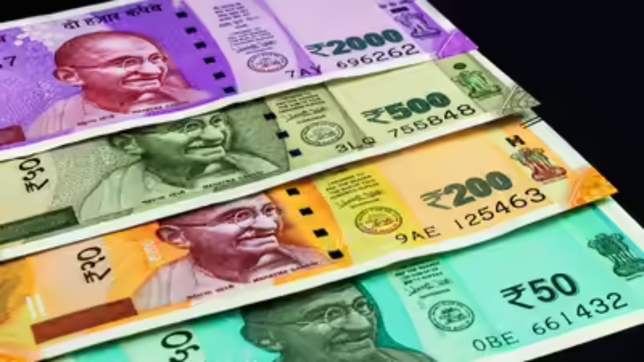 Plastic Currency : भारतीयांच्या हातात कधी येणार प्लास्टिकच्या नोटा? RBI गव्हर्नरने दिली महत्त्वाची माहिती