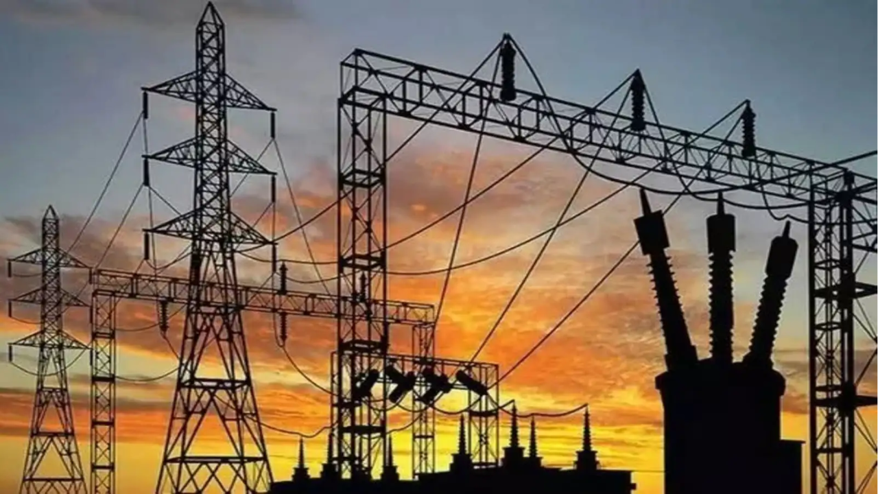 India Electricity Export : भारत बनला ‘पावर हाऊस’! ‘या’ देशांना वीज पुरवून कमावतोय कोट्यवधी रुपये