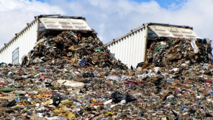 Vasai Virar Garbage Scam : वसई-विरारमध्ये 957 कोटींचा कचरा घोटाळा? ठाकरे गट आक्रमक; घाईघाईत मंजुरी दिल्याने महापालिका गोत्यात