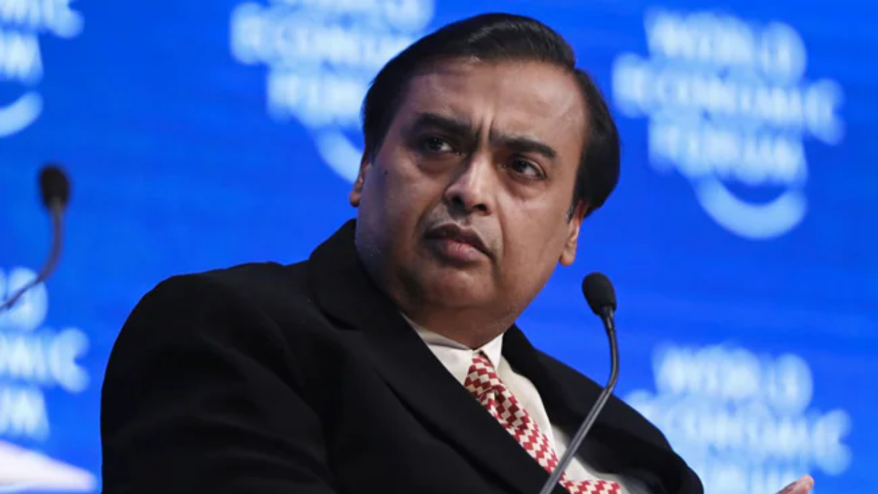Reliance Group Share Crash : मुकेश अंबानी यांच्या ‘या’ कंपनीच्या शेअरमध्ये मोठा भूकंप! 9 रुपयांच्या खाली घसरला भाव