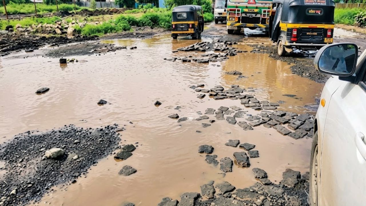 Raigad News: पाहणी दौरे अन् आश्वासनांची बरसात; मुंबई-गोवा महामार्गाची दुरवस्था कायम, गणेशभक्तांचा यंदाही खड्ड्यांतूनच प्रवास?