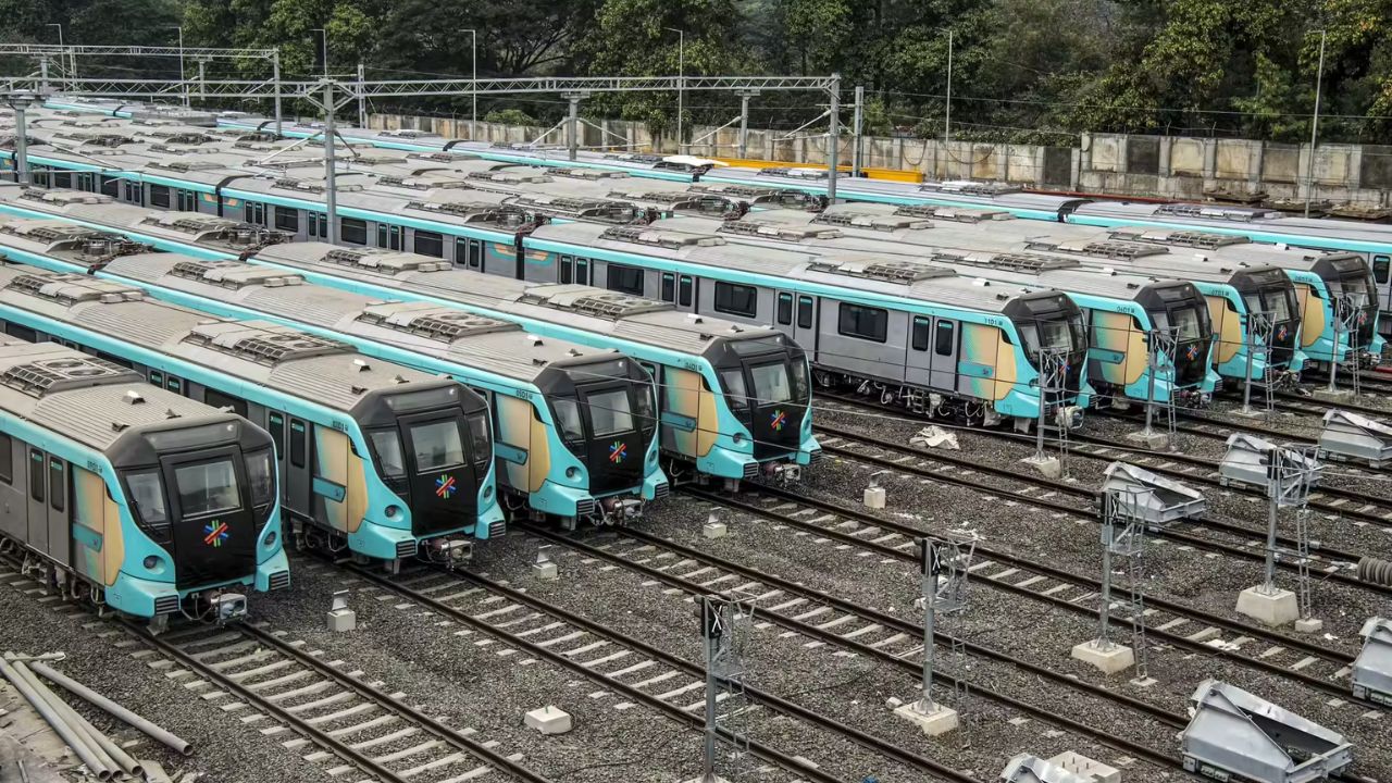 Mumbai Metro 13: मीरा भाईंदर ते वसई-विरार मेट्रोला मंजुरी; पुणे रिंगरोडच्या विस्तारालाही हिरवा कंदील