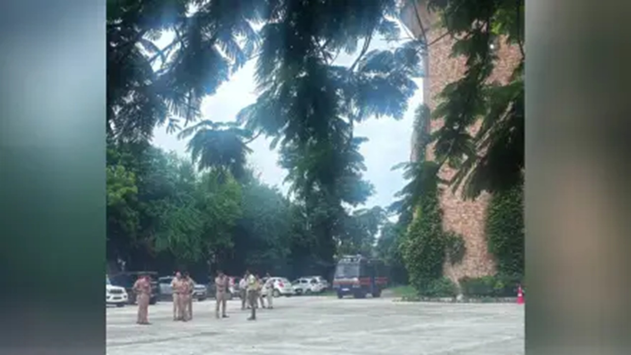 Nagpur school bomb threat: १२ खासगी आणि ३ सरकारी शाळांना बॉम्बने उडवून देण्याची धमकी; खलिस्तानी संघटनेच्या नावाने मेल