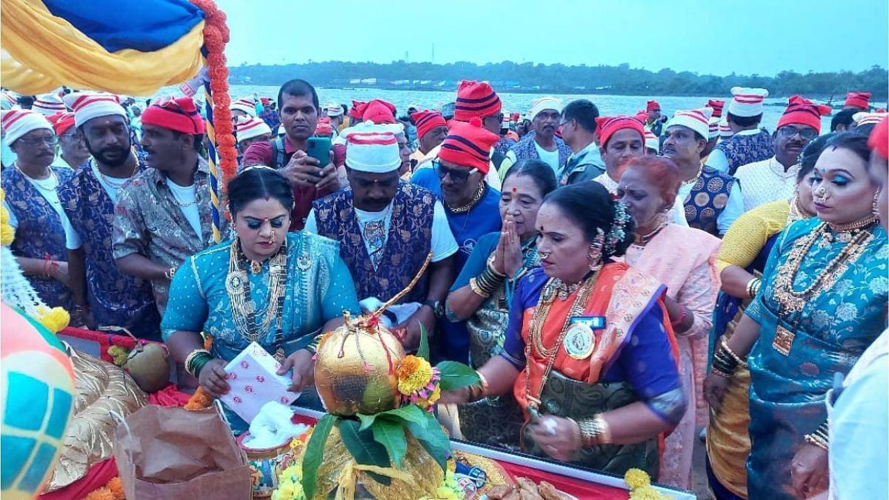 Narali Purnima: कोळी बांधवांसाठी का खास आहे नारळी पौर्णिमा? जाणून घ्या इतिहास आणि महत्त्व