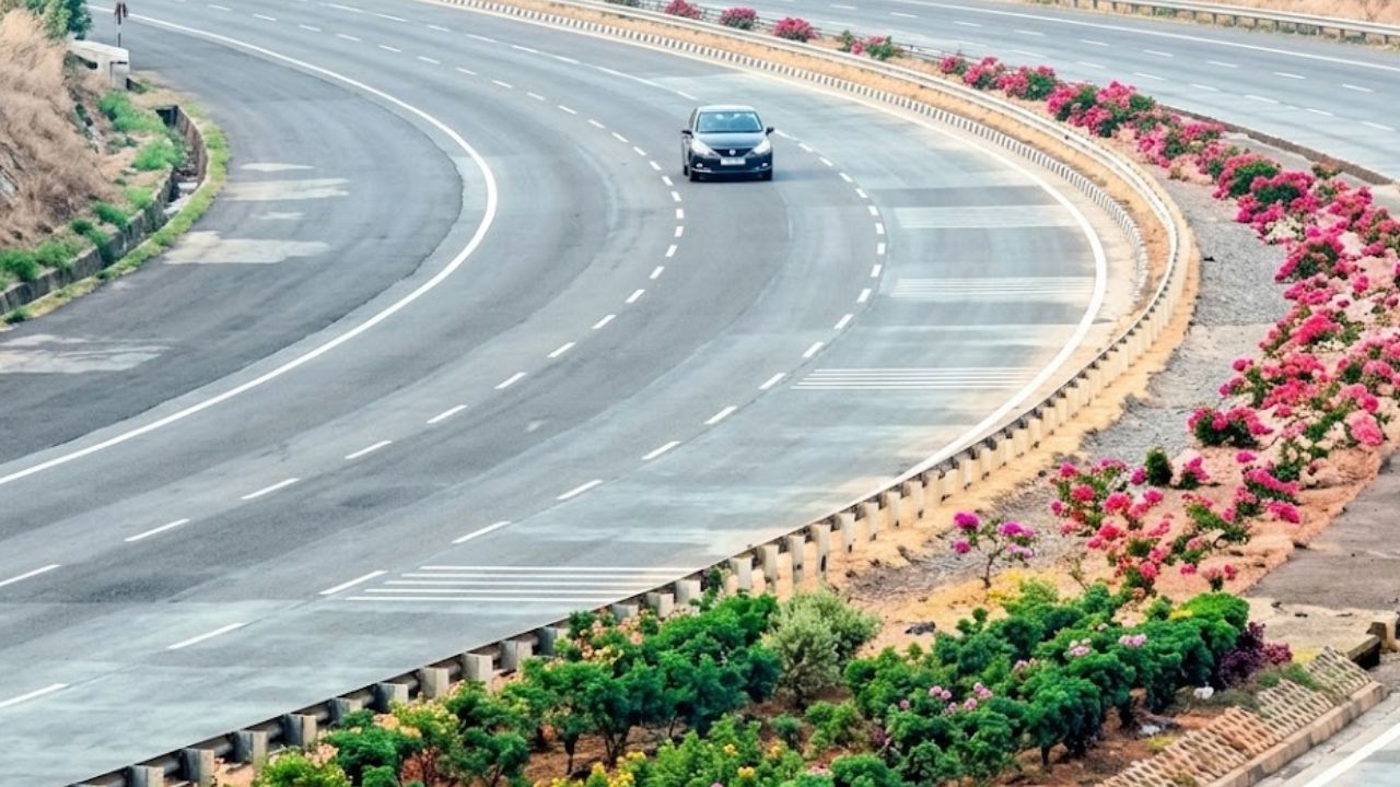 Chandrapur News: अपूर्ण महामार्ग कामांमुळे अपघातांचा धोका; नागरिकांकडून तातडीच्या कारवाईची मागणी