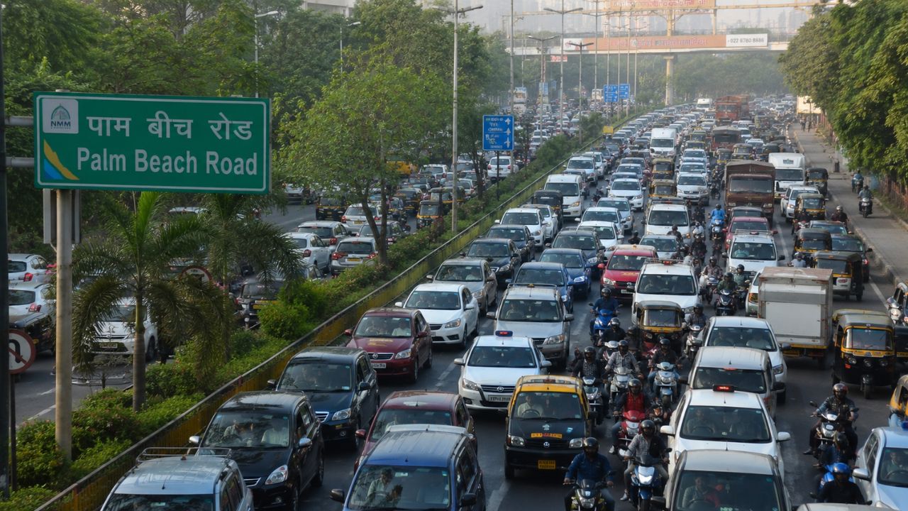 Navi Mumbai News: नवी मुंबईतील वाहतूक कोंडीला मिळणार ब्रेक? पाम बीच रोडवर उड्डाणपुलांचा पर्याय