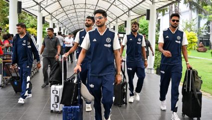 IND Vs SL: श्रीलंकेला बुडवायला Team India चा दौरा सुरू! खेळाडूंचे जल्लोषात स्वागत, 7 ऑगस्टपासून…