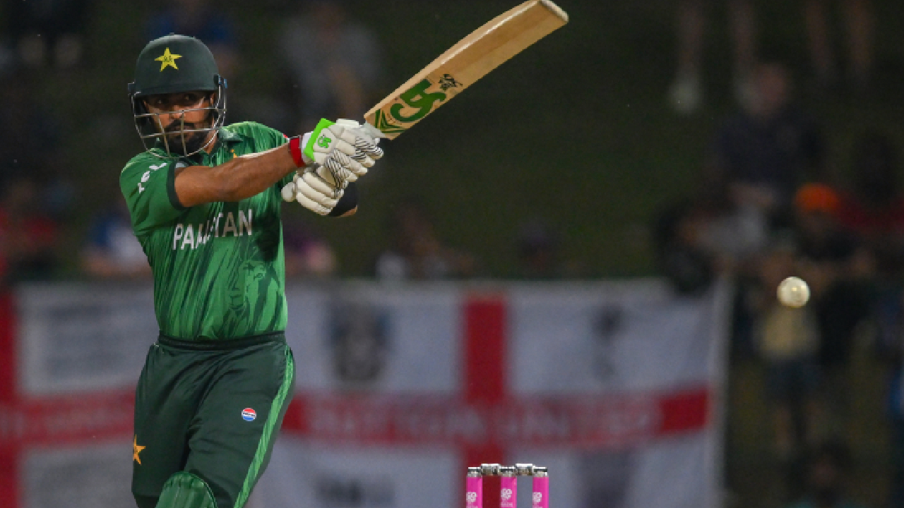 PAK Vs WI: रेकॉर्ड असा करा की चाहते शिव्या घालतील! Babar Azam ने नावावर केला ‘हा’ दळभद्री विक्रम