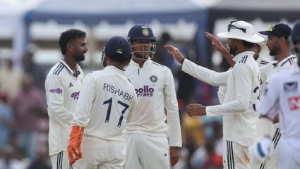 IND Vs SL: श्रीलंकेला भारताने लावली आग! 284 वर केला सुपडासाफ; Team India कडे तब्बल…