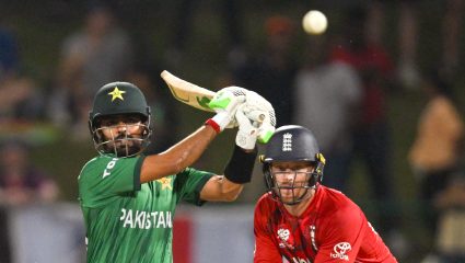 ENG Vs PAK: पाकिस्तानला दुहेरी धक्का! Babar Azam सामन्याबाहेर; तर पहिल्याच बॉलवर…