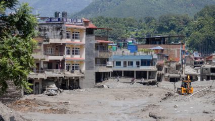 Nepal Flood: नेपाळ-चीन पर्यटनाला गेलेल्या महाराष्ट्रातील पर्यटकांबाबत मोठी बातमी; ४५ जणांचा ग्रुप…