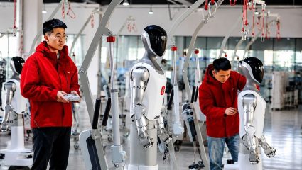 US-China AI : अमेरिकन चिप्सवर चीनचा ‘फिजिकल एआय’ व्यवसाय; नियमांच्या चौकटीत व्यापार सुरू