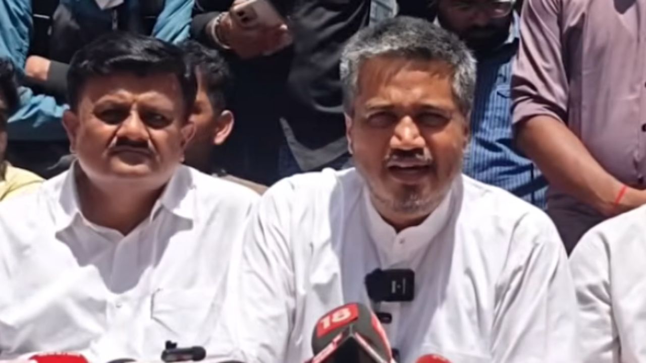 MPSC पेपरफुटीवरून रोहित पवार आक्रमक; FIR सार्वजनिक करण्यासह आयोगाच्या अध्यक्षांच्या राजीनाम्याची मागणी
