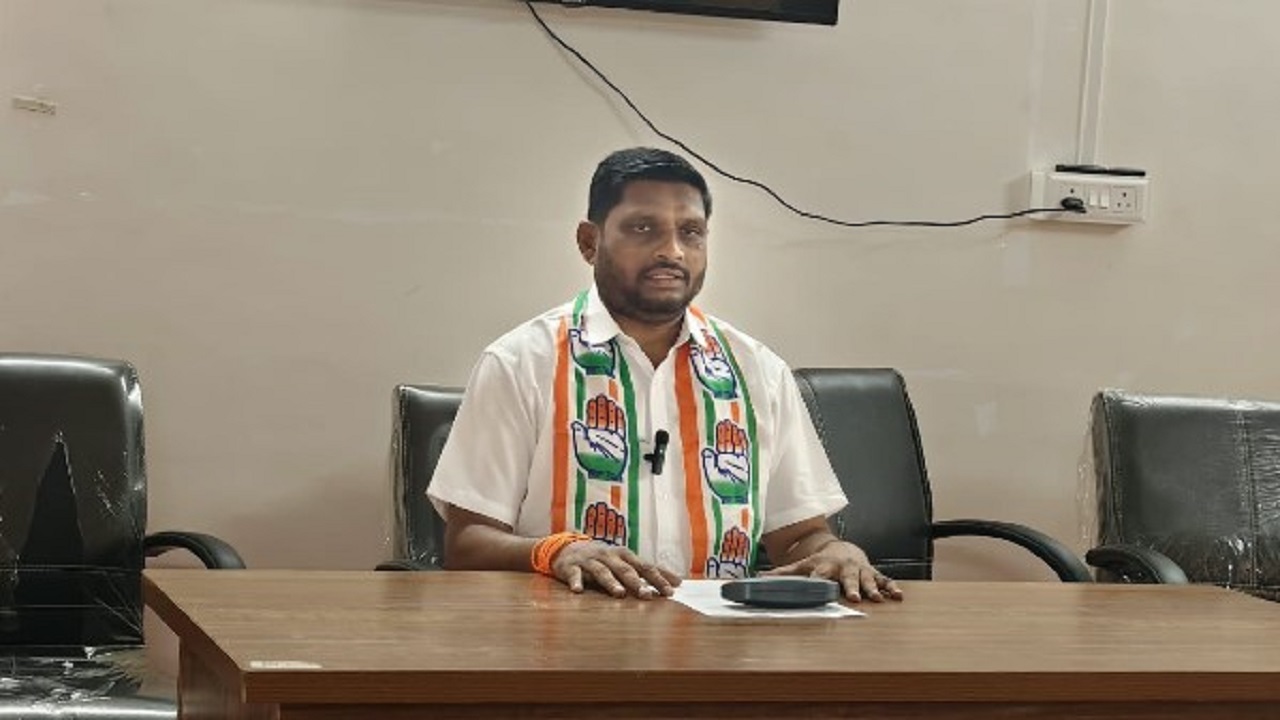 ‘सातारा जिल्ह्याला खासदार, आमदार, मंत्री अशा विविध पातळ्यांवर राजकीय ताकद लाभली, मात्र…’; काँग्रेसचे सादिकअली बागवान यांची टीका