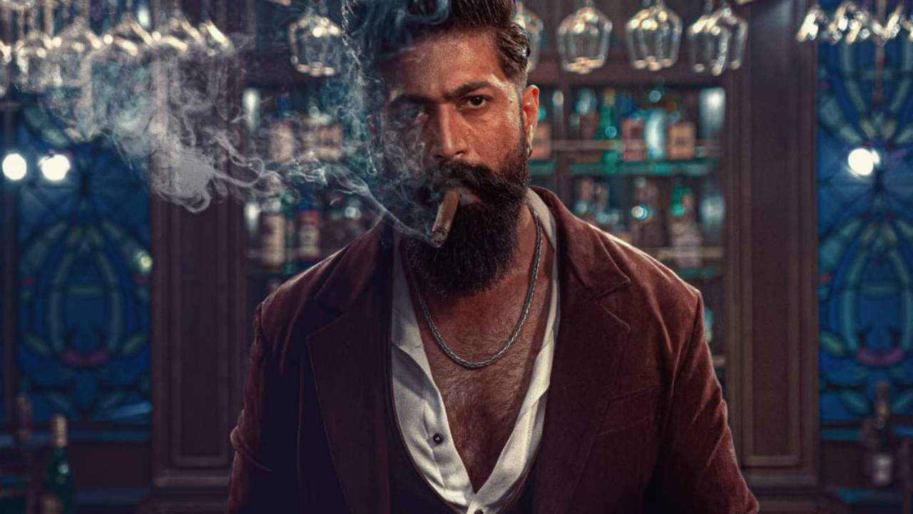 Toxic Movie Review: यशचा दमदार डबल रोल अन् खिळवून ठेवणारा सस्पेन्स, कसा आहे ‘टॉक्सिक’?