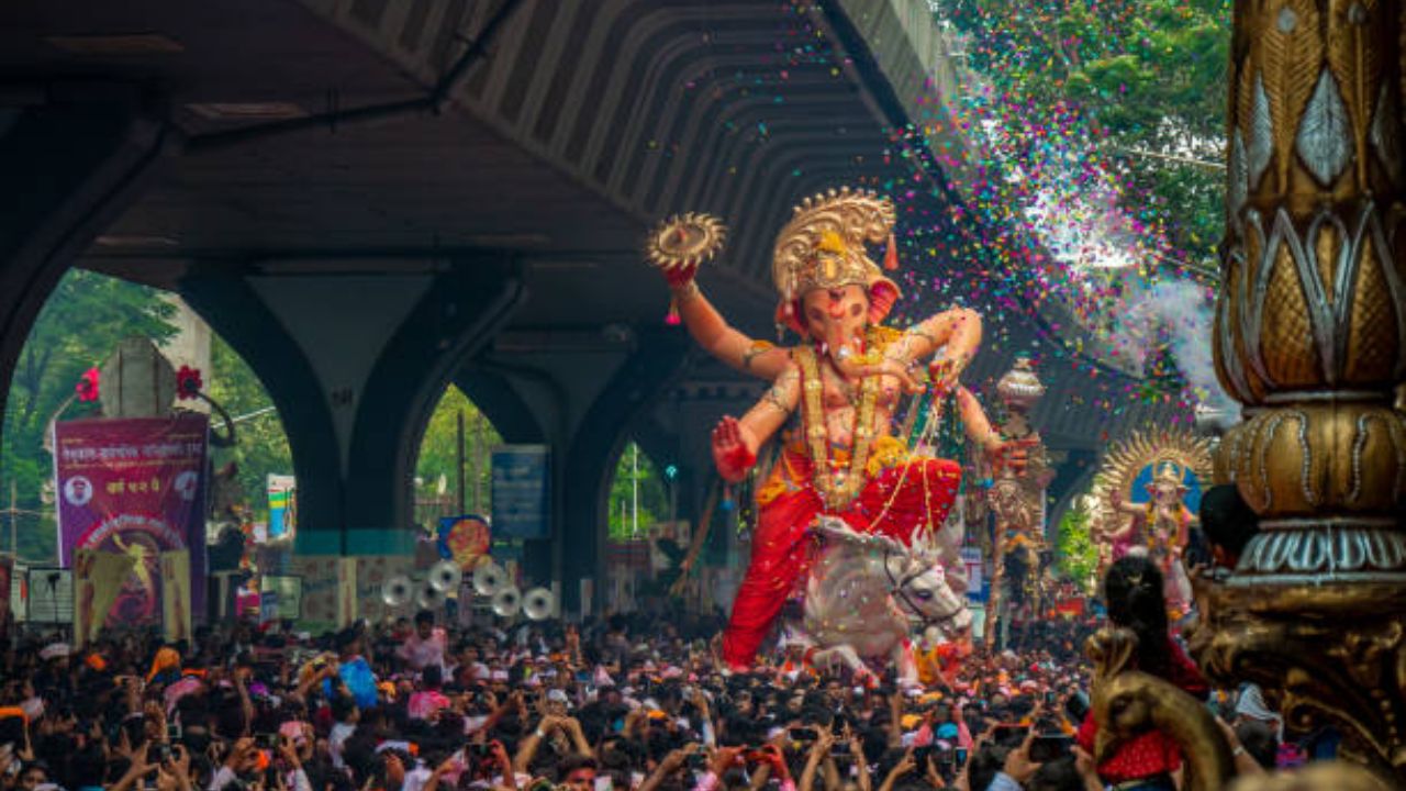 गणेश मंडळांसाठी ‘वन विंडो’ प्रणाली सुरू! मंडप परवानगीसाठी येत्या १३ सप्टेंबरपर्यंत महापालिकेकडे ऑनलाईन अर्ज करा दाखल