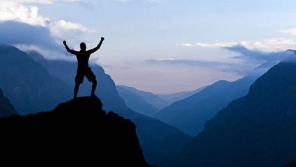 Motivational Quotes: स्वप्न पूर्ण करण्यासाठी मिळवा नवी ऊर्जा! आयुष्य बदलून टाकतील ‘हे’ प्रेरणादायी विचार