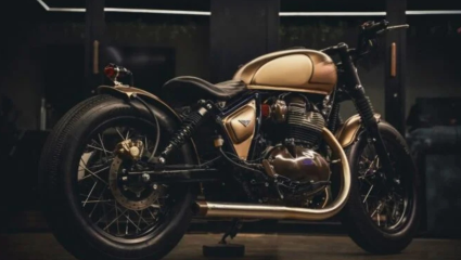 Royal Enfield Interceptor 650 एका वेगळ्याच अंदाजात! मुंबईच्या ‘मीन ग्रीन कस्टम्स’ने बनवली इंटरसेप्टर 650  ची दणकेबाज बॉबर बाईक