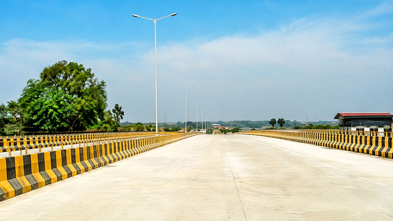 Amravati News: परतवाडा महामार्गाचे चौपदरीकरण करा! अरुंद रस्ता, वाढती वर्दळ आणि वाढत्या अपघातांचा धोका कायम