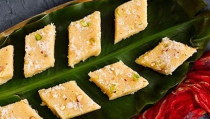 Nagpanchami Recipe: नागपंचमीनिमित्त पारंपरिक पद्धतीने बनवा तांदळाची खांडवी, नोट करून घ्या झटपट होणारा पदार्थ
