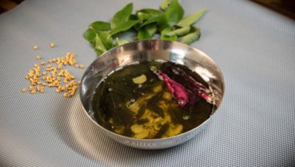 केसांची मूळ कमकुवत झाली आहेत? मग ‘या’ हिरव्या पानांचा वापर करून घरीच तयार करा नॅचरल आयुर्वेदिक तेल, केस होतील घनदाट