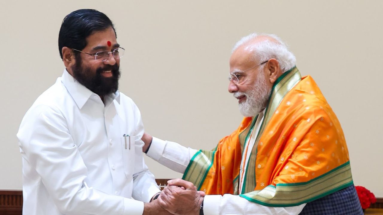 एकनाथ शिंदेंनी घेतली प्रधानमंत्री मोदींची भेट, दिल्लीतून शिंदेंची पहिली प्रतिक्रिया