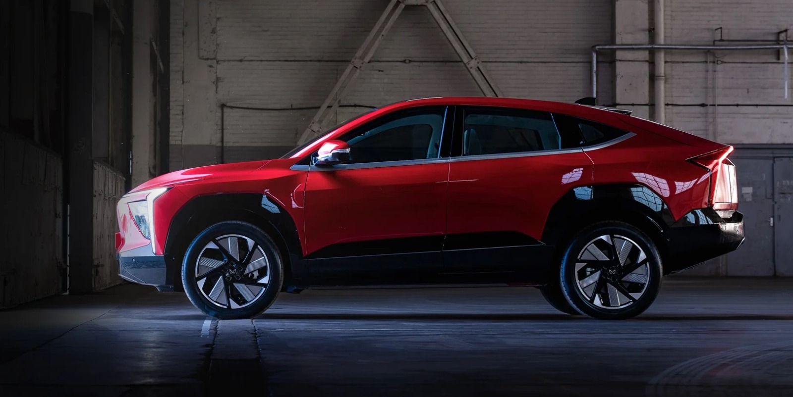 EV Upgrade: ईव्ही अपग्रेडचे नियोजन करत आहात? या ५ कौटुंबिक ईव्ही ४०० किमीपेक्षा जास्त रेंज देतात