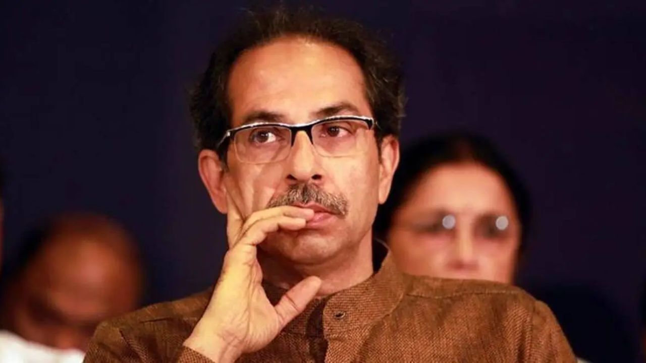 ठाकरेंना आणखी एक धक्का! कल्याणच्या बड्या महिला पदाधिकाऱ्याचा राजीनामा; नव्या राजकीय चर्चांना उधाण